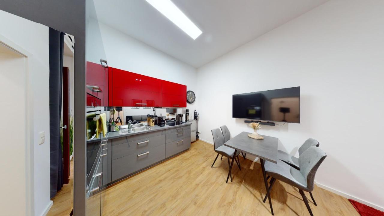Sweethome - Luxus Pur - Grosse Kueche, Wifi Magdeburg Eksteriør billede